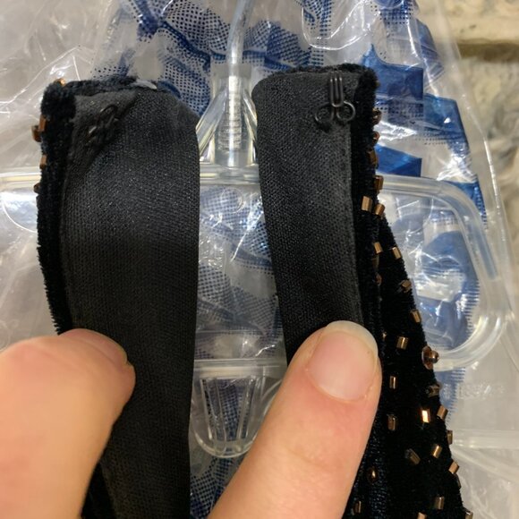 Vintage Niki Livas halter dress, size 4, beaded backless formal prom cocktail - Picture 7 of 9